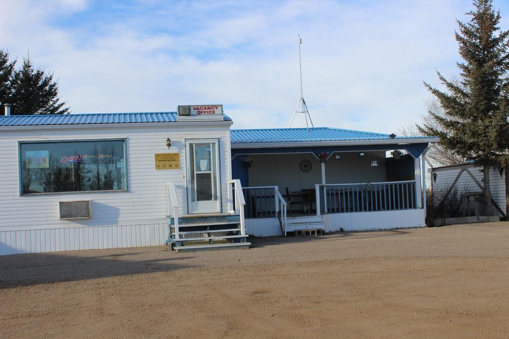 Raval Paradise Motel And Rv Park Youngstown Exterior foto