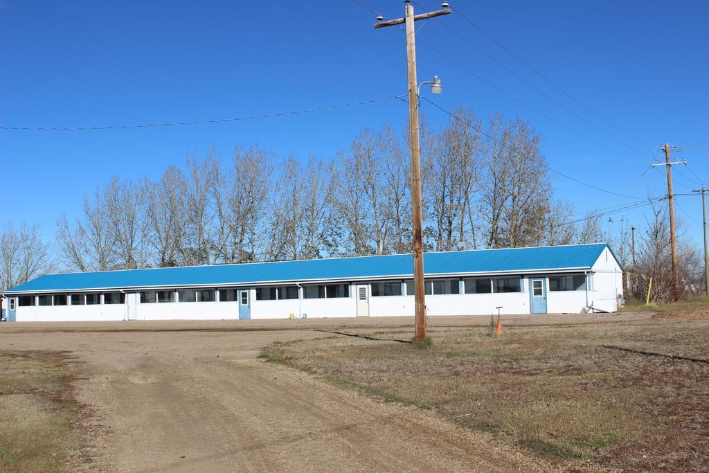 Raval Paradise Motel And Rv Park Youngstown Exterior foto